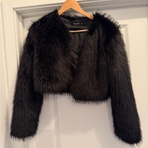 Etiquette black faux fur cropped jacket
